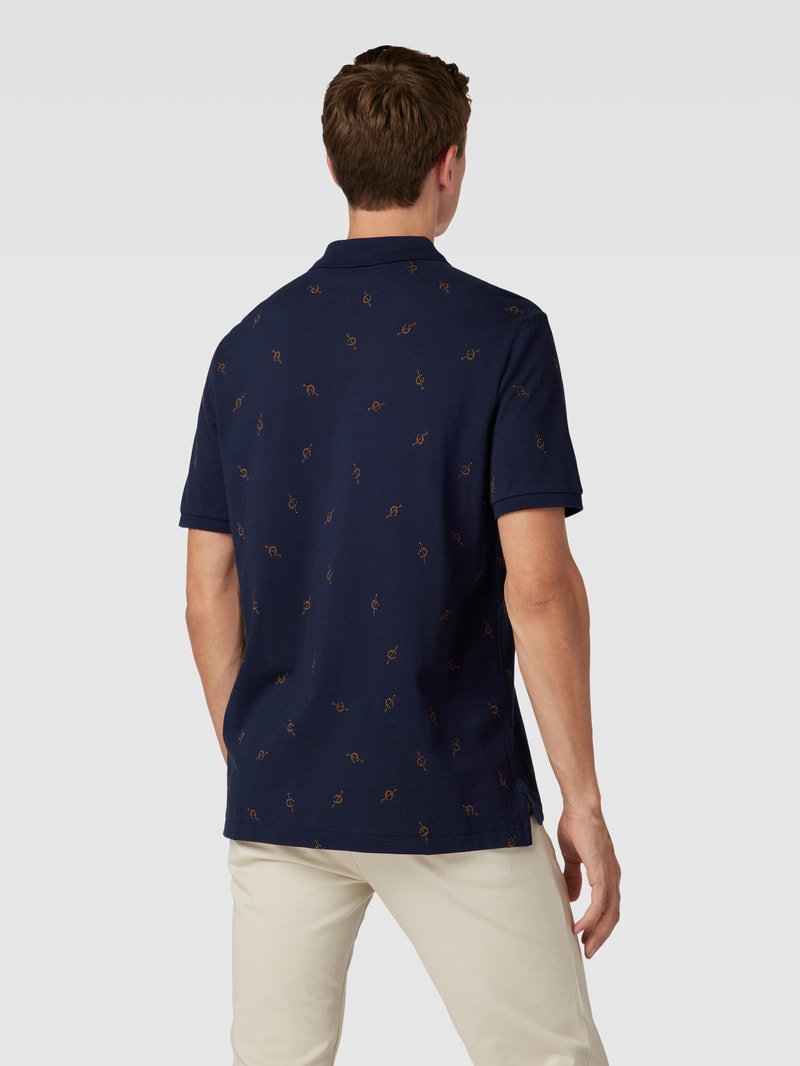 Poloshirt mit Motiv-Print in dunkelblau