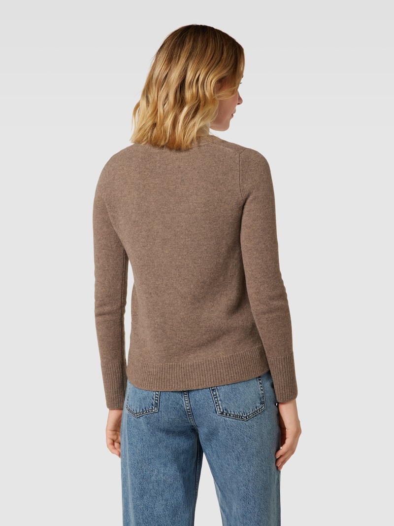 Strickpullover aus Wolle mit V-Ausschnitt in haselnuss braun