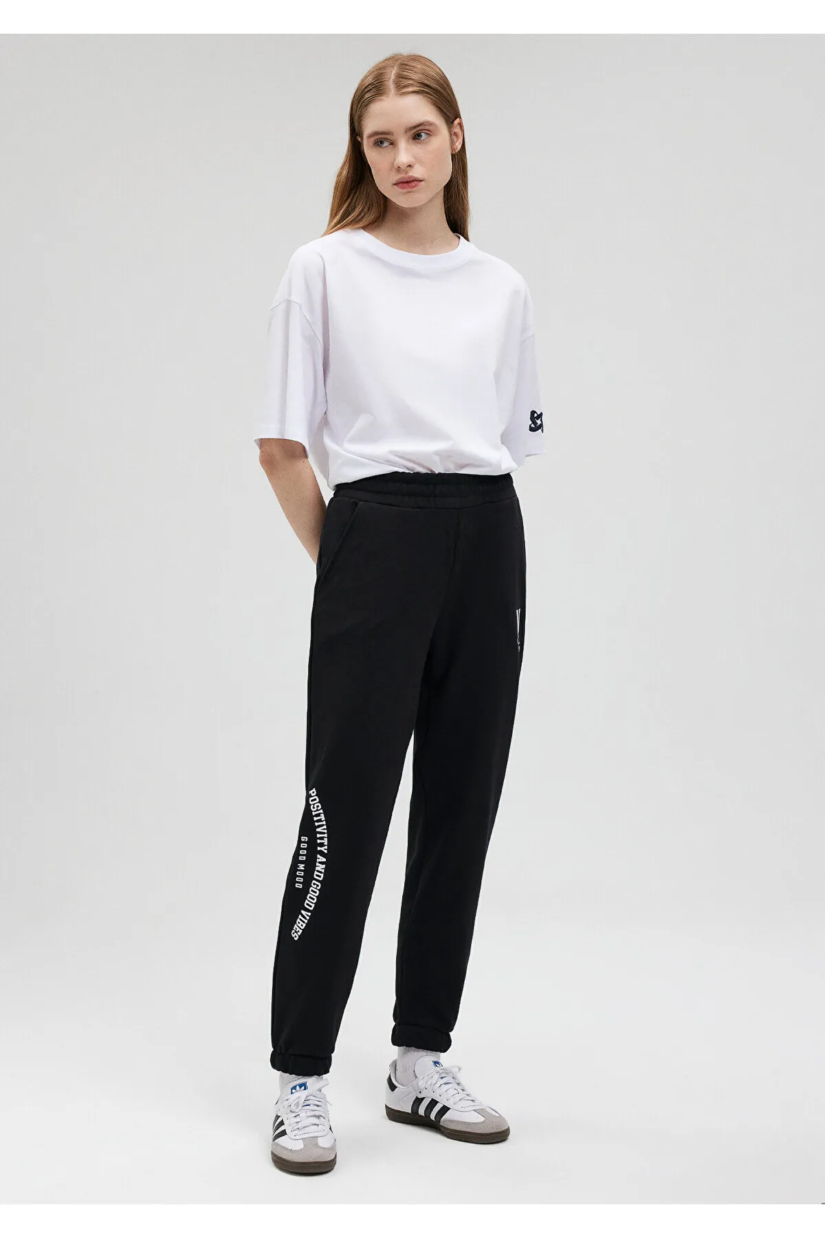 Mavi  Schwarze Jogginghose mit Logo-Print1010759-900