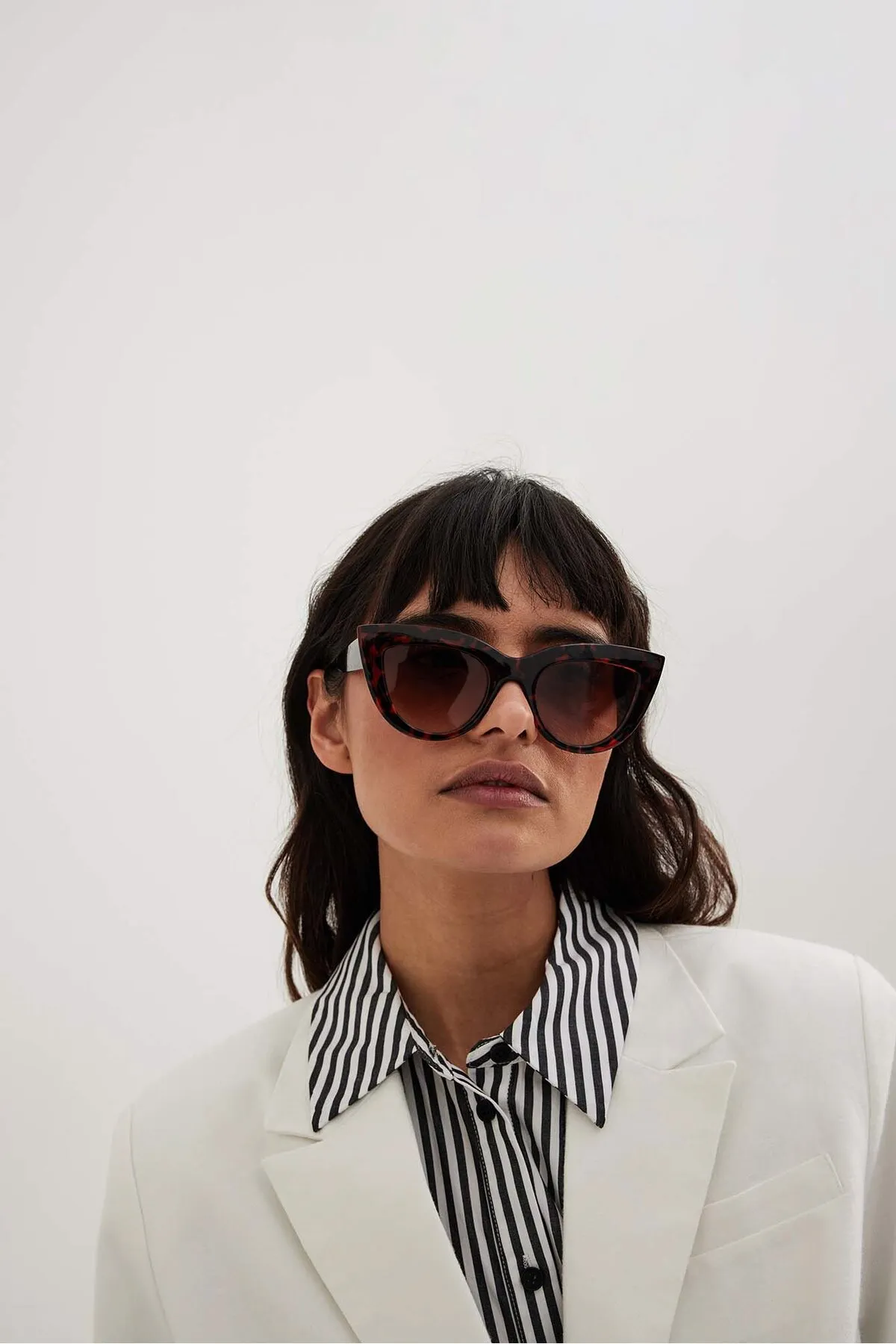 NA-KD  Klobige, spitze Cat-Eye-Sonnenbrille aus recyceltem Material