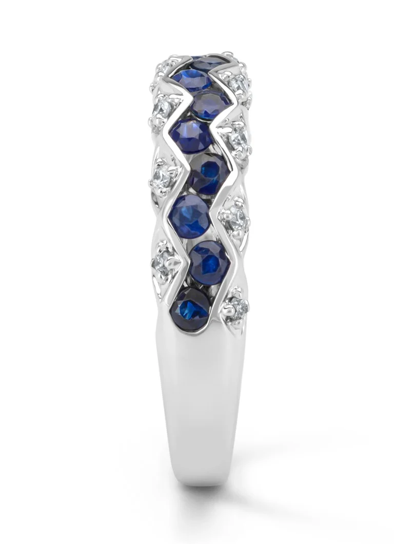 Diamond Point White gold ring, 0.79 ct blue sapphire, Majestic