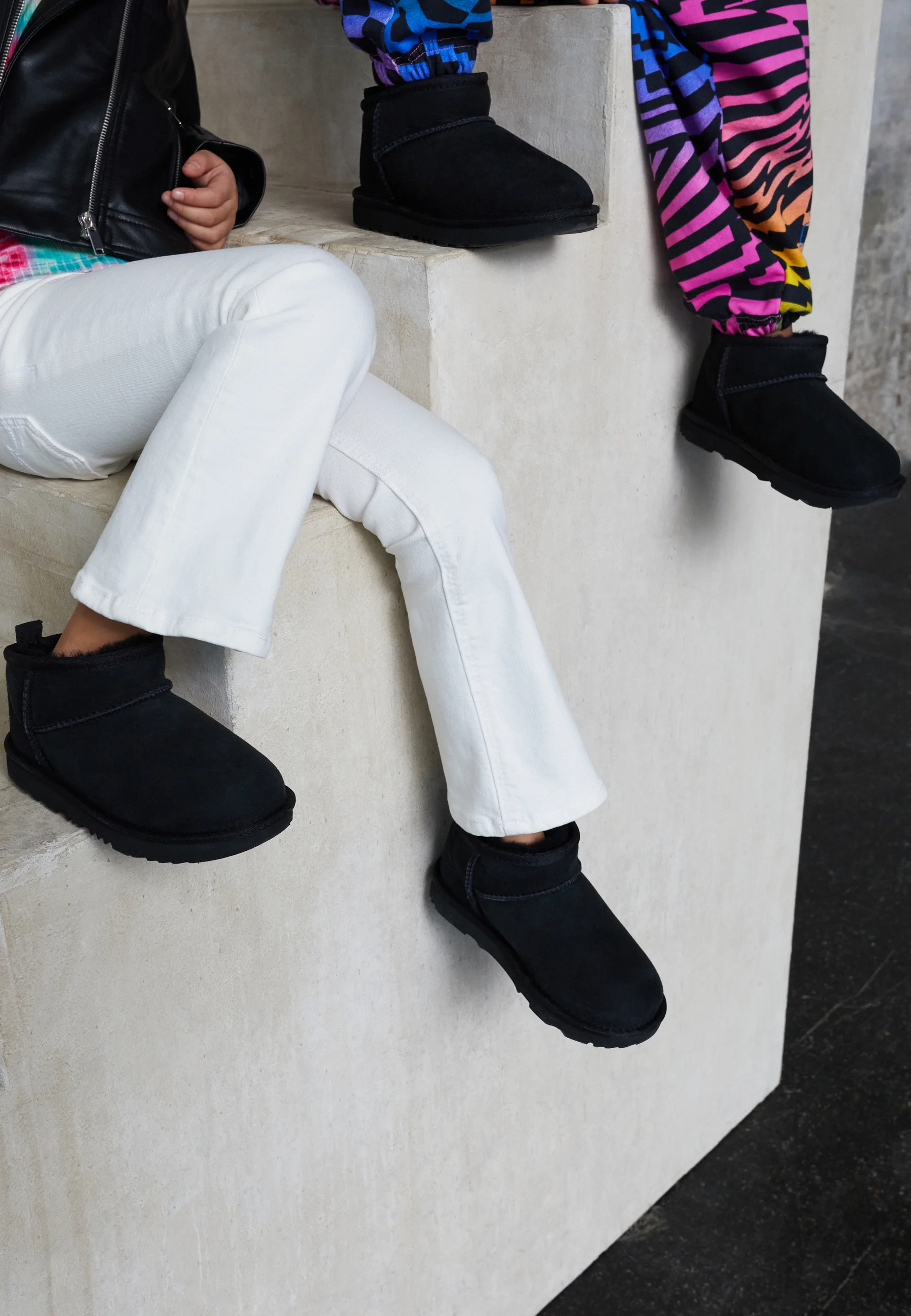 UGG CLASSIC ULTRA MINI UNISEX - Botines