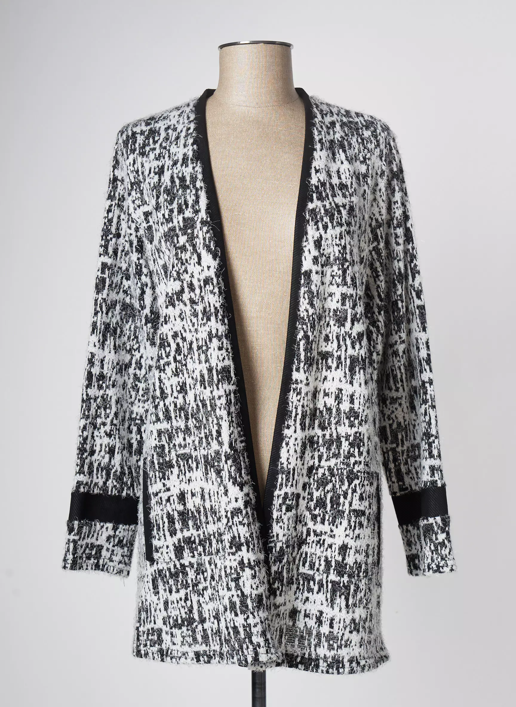 Guy Dubouis Cardigans Femme couleur noir