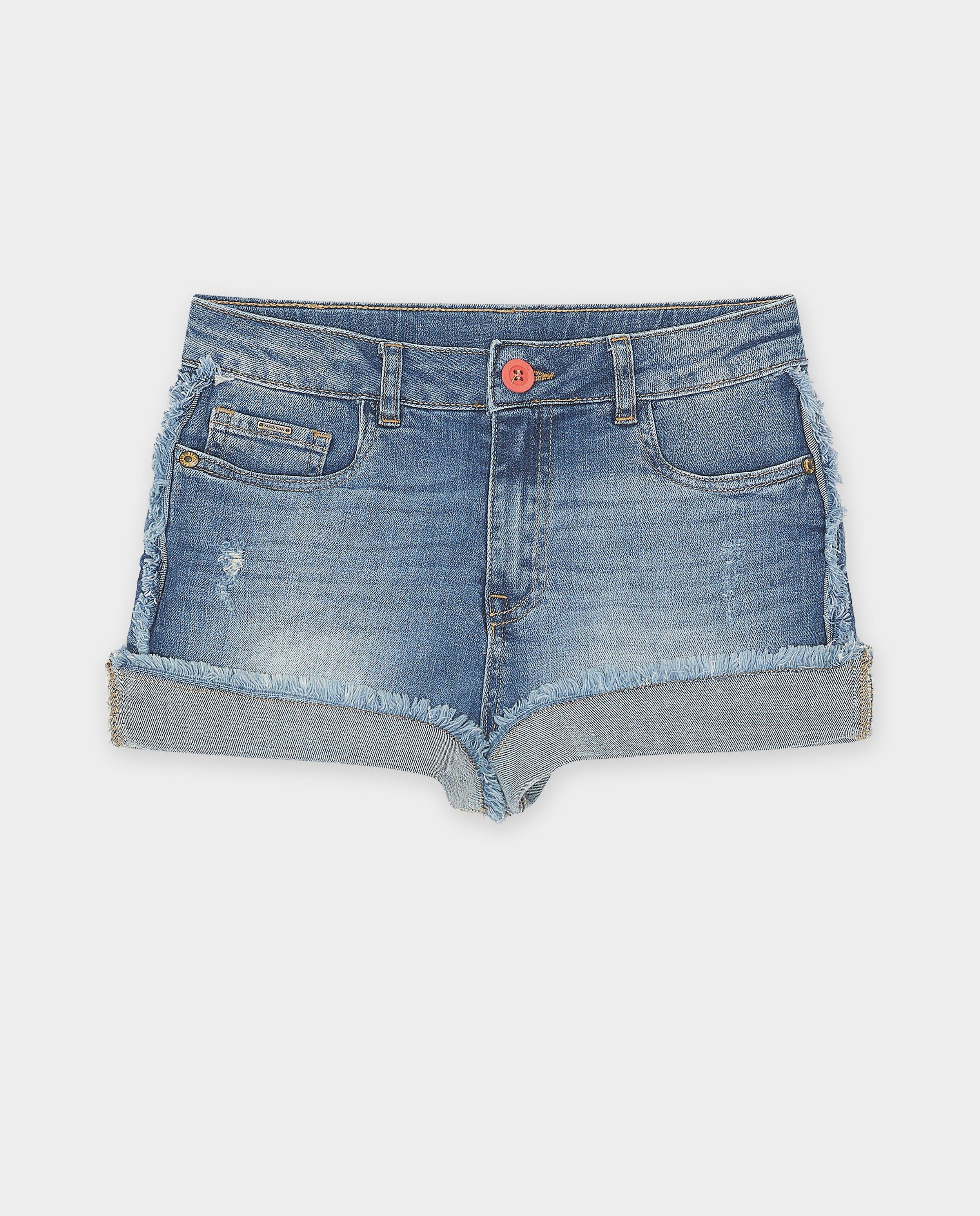 Pantaloni scurți din denim Street Called Madison Blue, cu aspect zdrențuit, albastru deschis