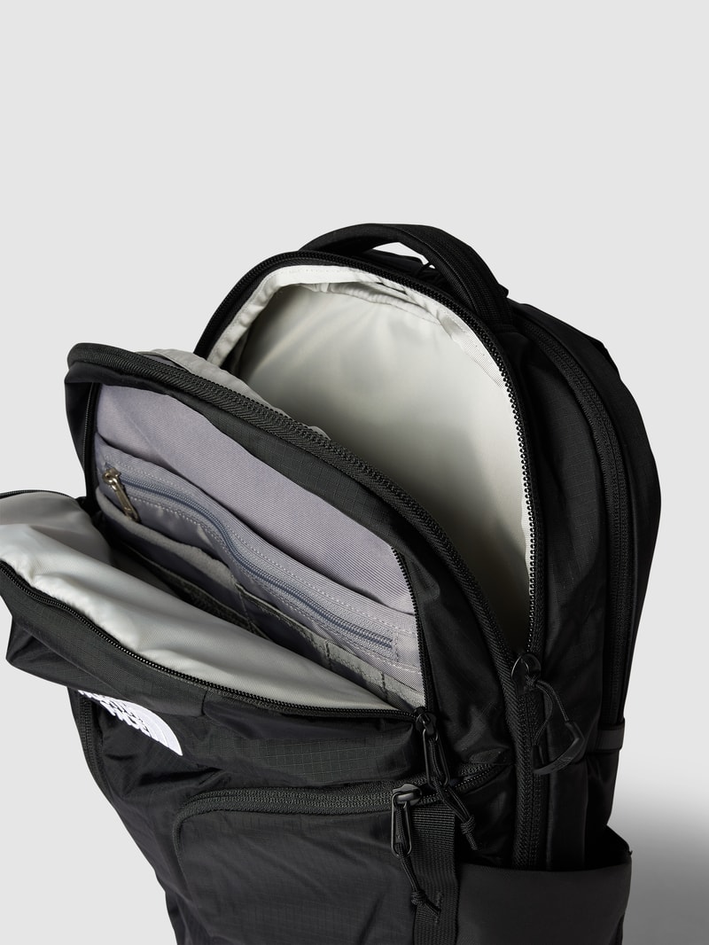 Rucksack mit Label-Stitching Modell 'SURGE' in schwarz