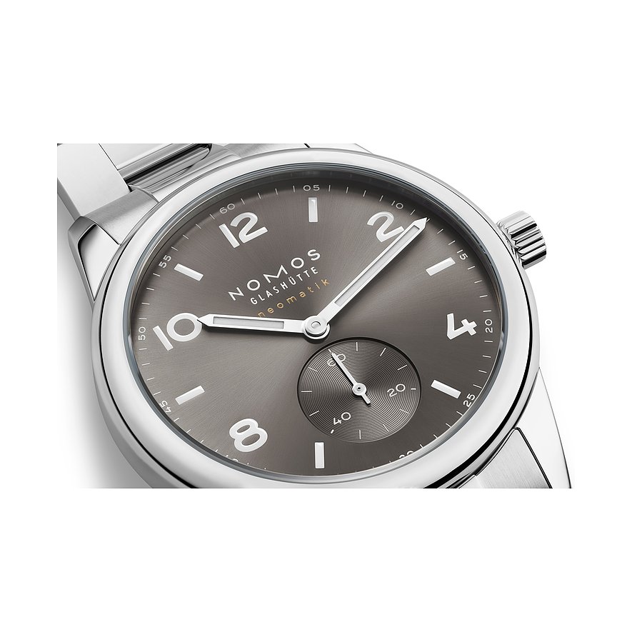 Nomos Glashütte Unisexuhr Club Sport neomatik 39 Smoke