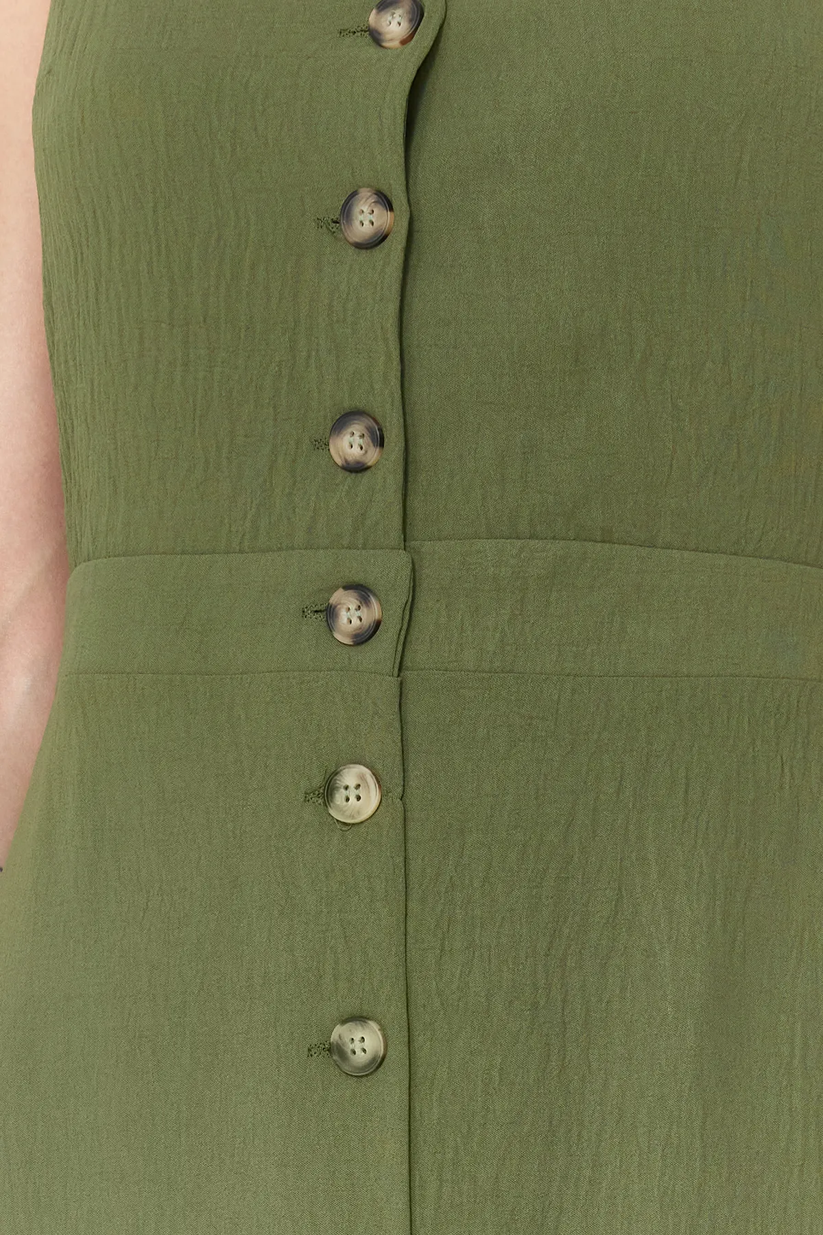 Trendyol Collection  Khaki Khaki gewebtes Midikleid mit Knopfdetail TWOSS23EL02158