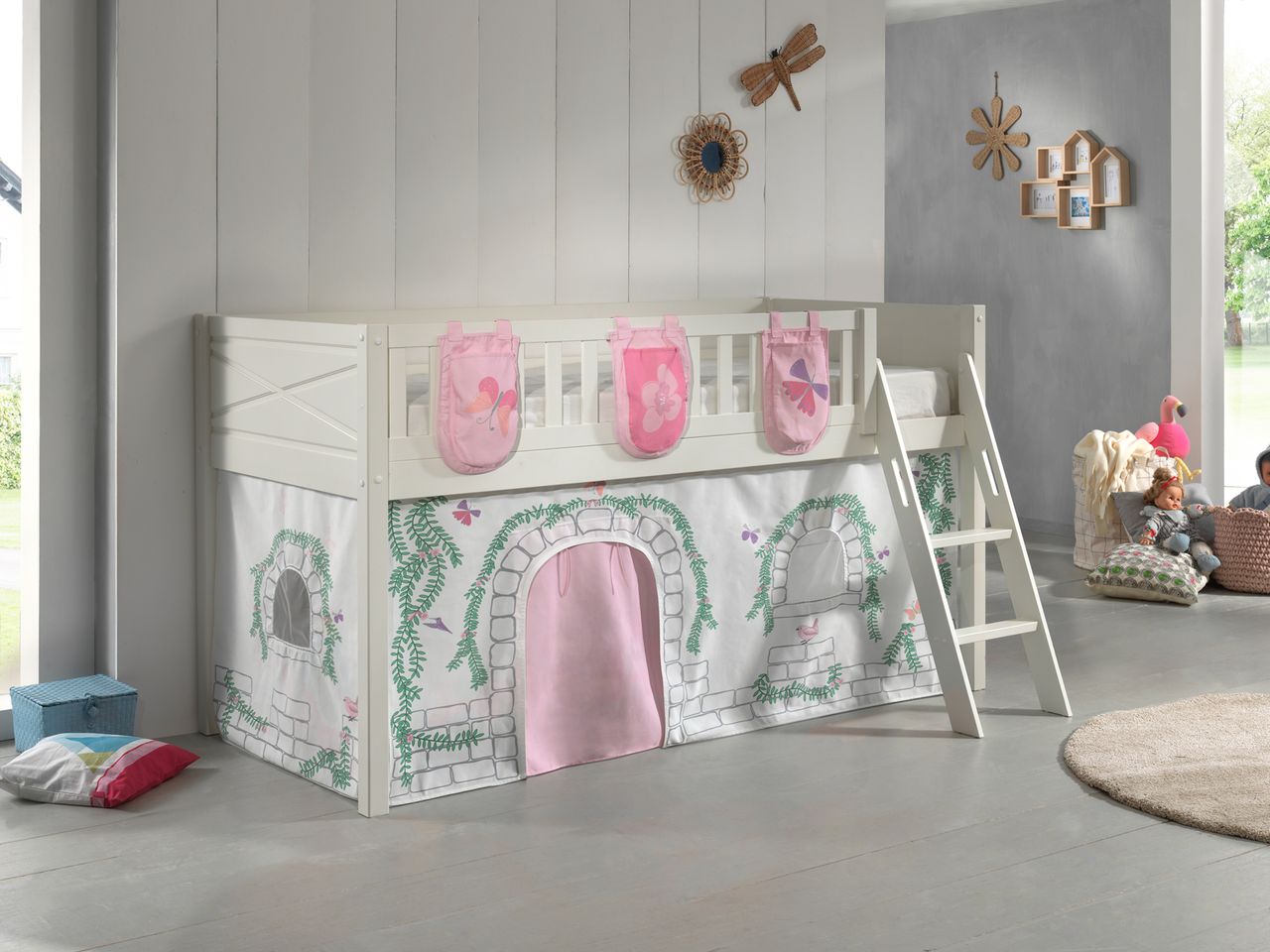 VIPACK Spielbett SCOTT, LF 90 x 200 cm, mit Rolllattenrost, Leiter und Textilset Vorhang und 3 Taschen 