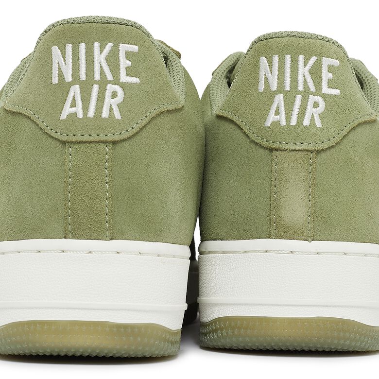 NIKE Air Force 1 Low Retro 
