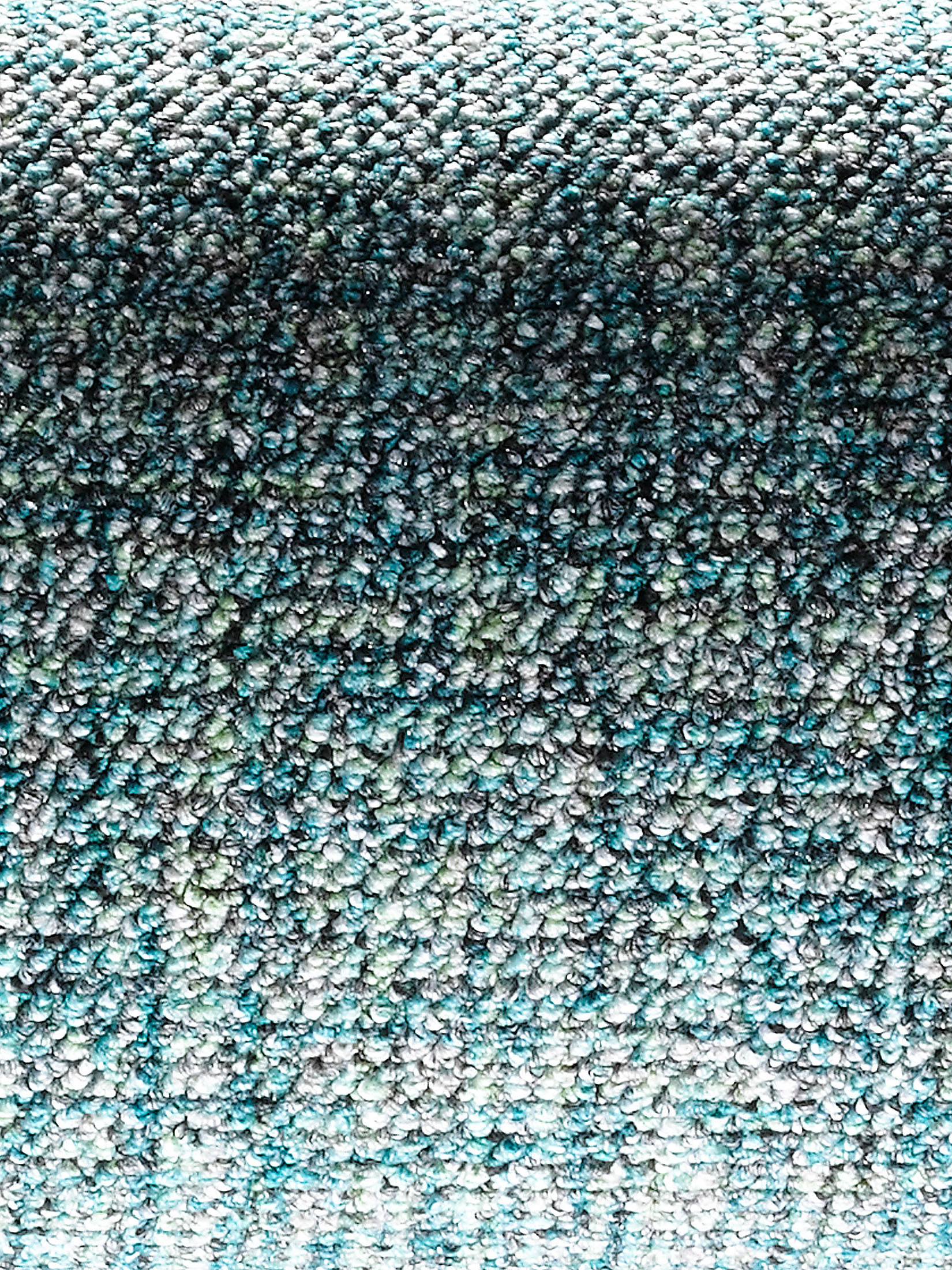 Keita Schlingen-Teppichboden, Spring 27