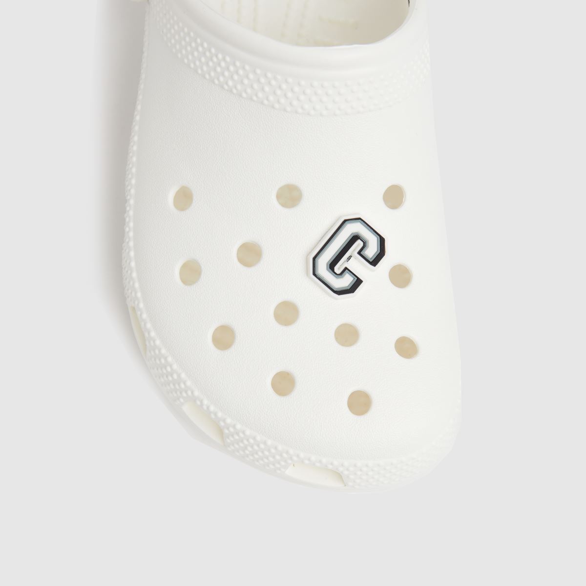 Crocs vit & svart jibbitz bokstaven c
