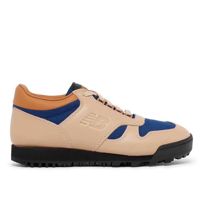 New Balance Rainier Low beige
