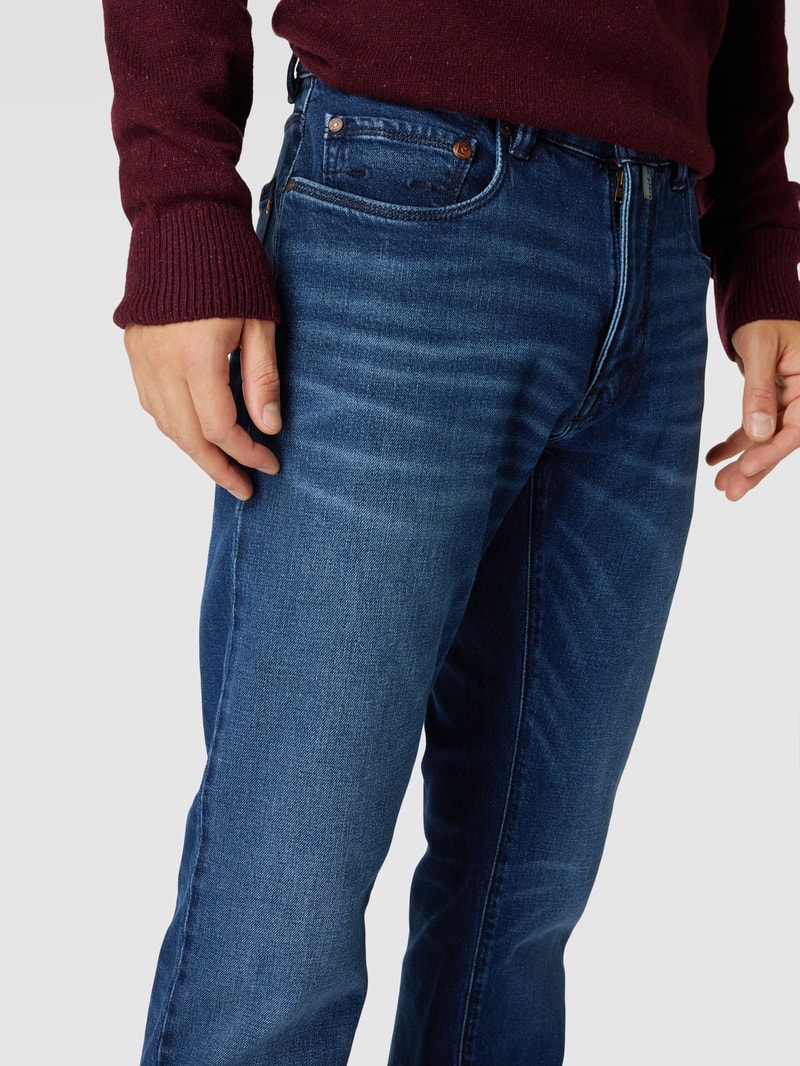 Jeans im 5-Pocket-Design Modell 'Lyon' in dunkelblau