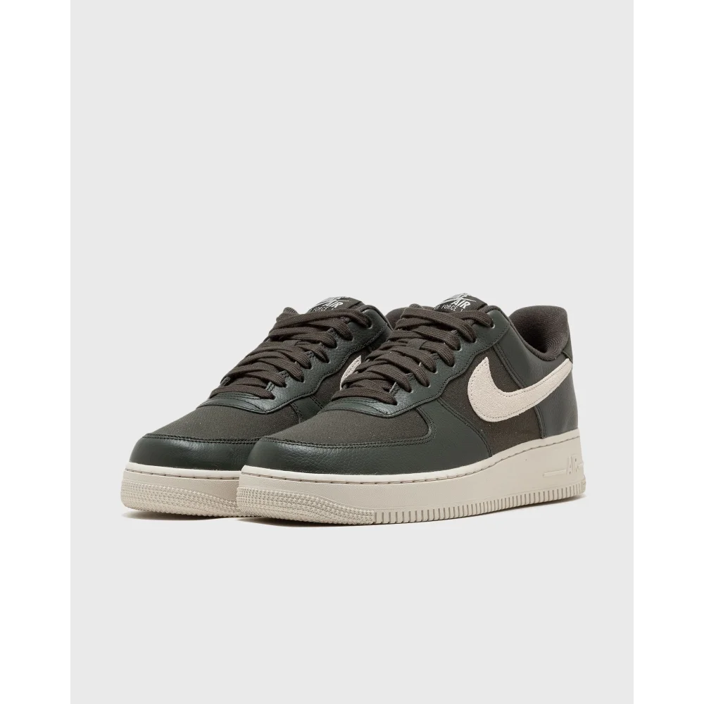 Nike Air Force 1 07 LX DV7186-301 / grün