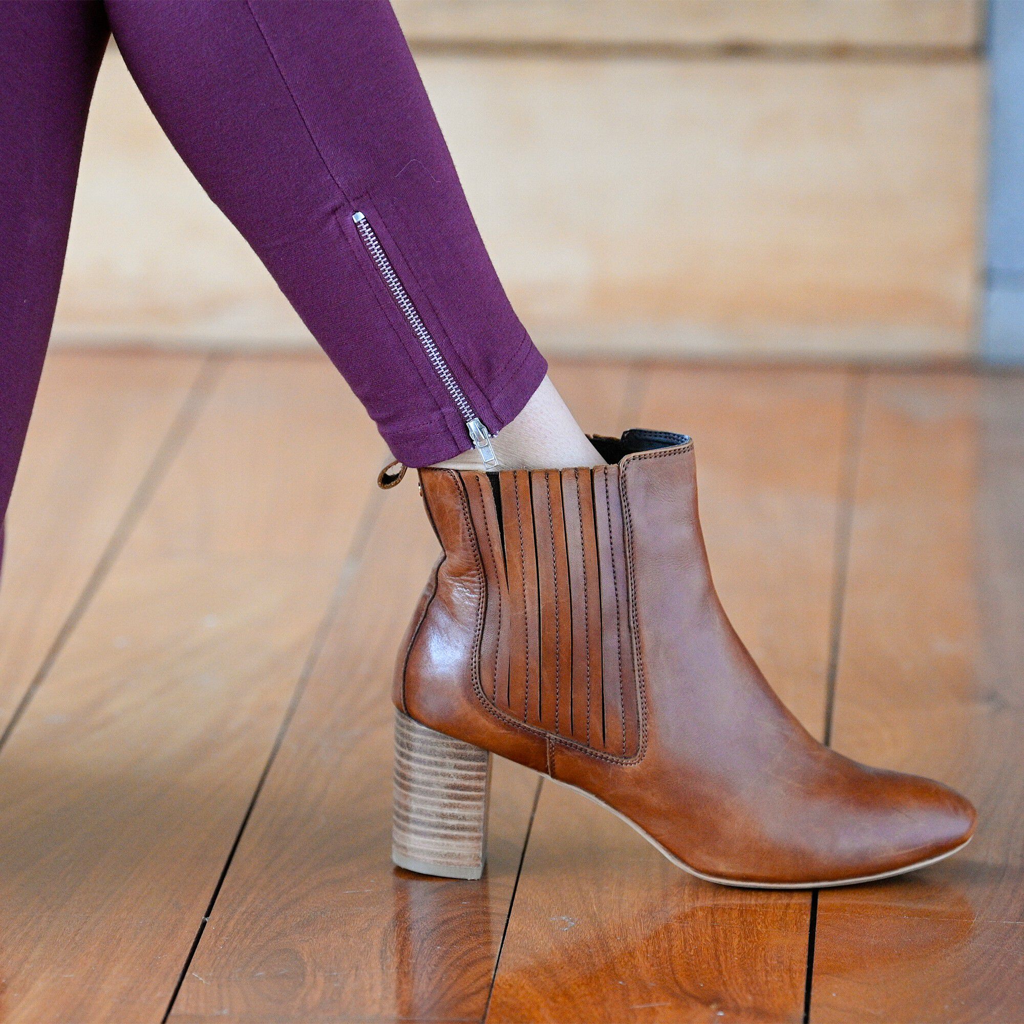 Legging bas de jambe zippé, taille élastiquée