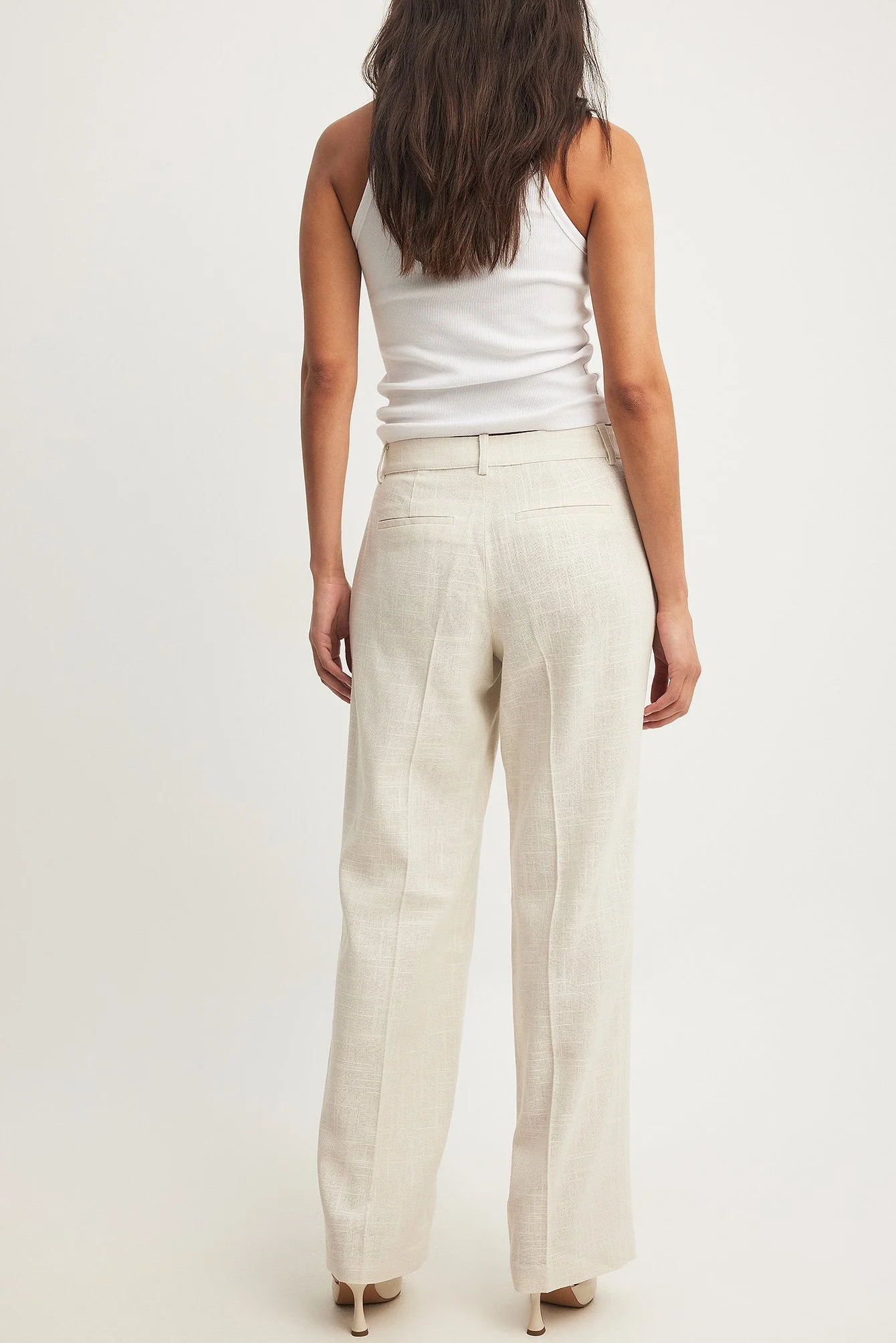 Hose mit Riemendetail an der Taille