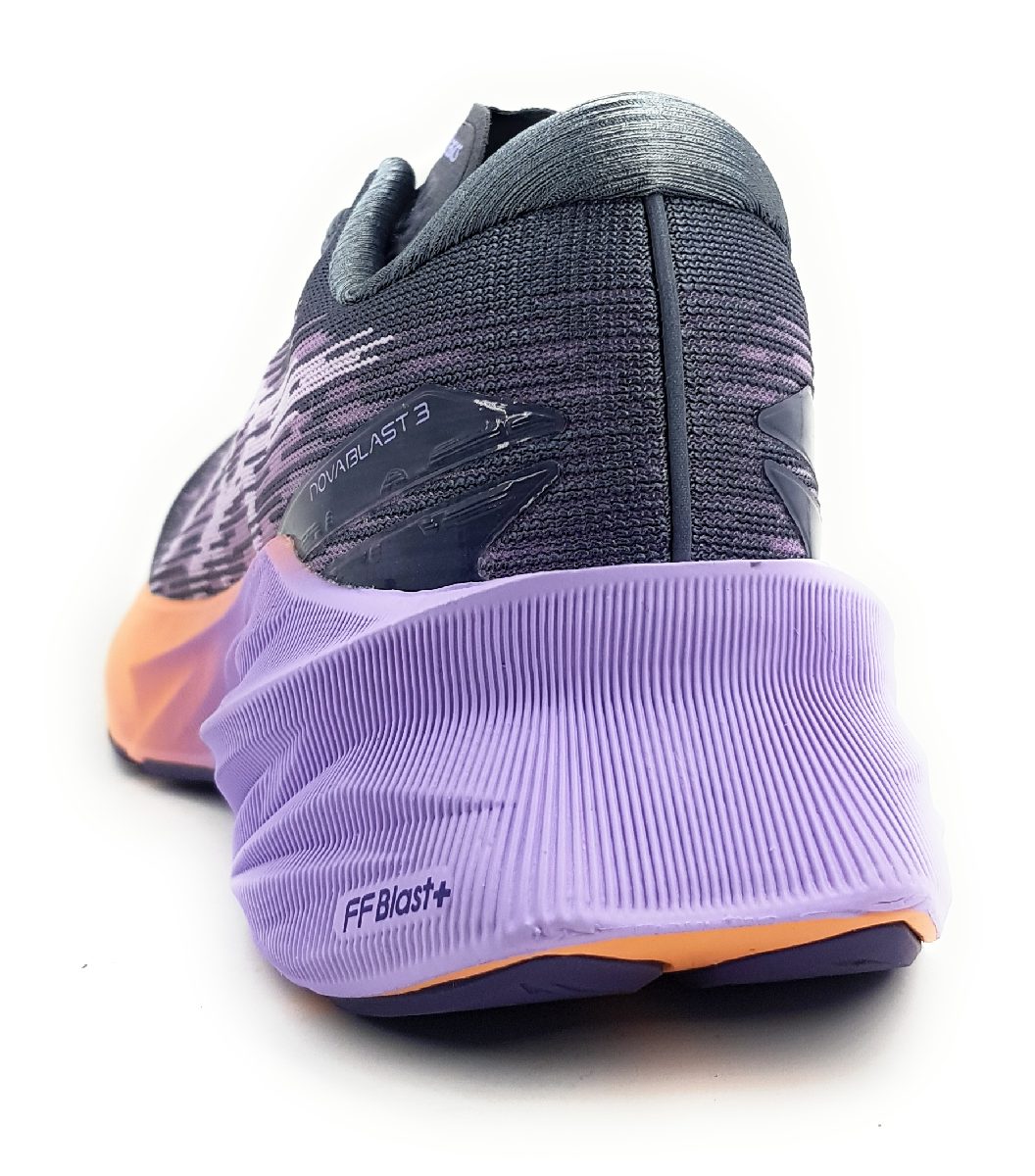 Asics Novablast 3 1012B288-020 Grau metropolis/ dusk violet