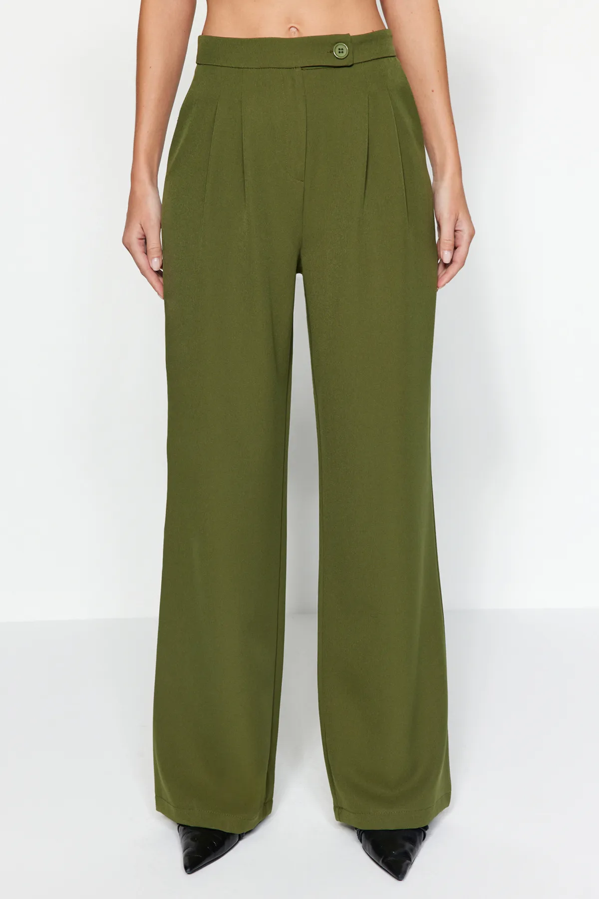 Trendyol Collection  Dunkle Khaki-Webhose mit weitem Bein und hoher Taille und weitem Bein TWOAW22PL0066