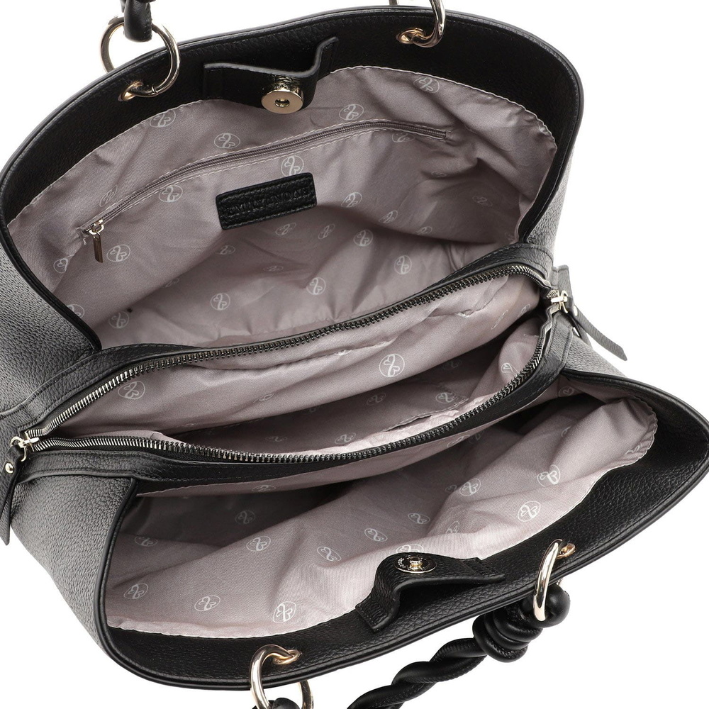 Emily & Noah Cabas Nikki Sac
