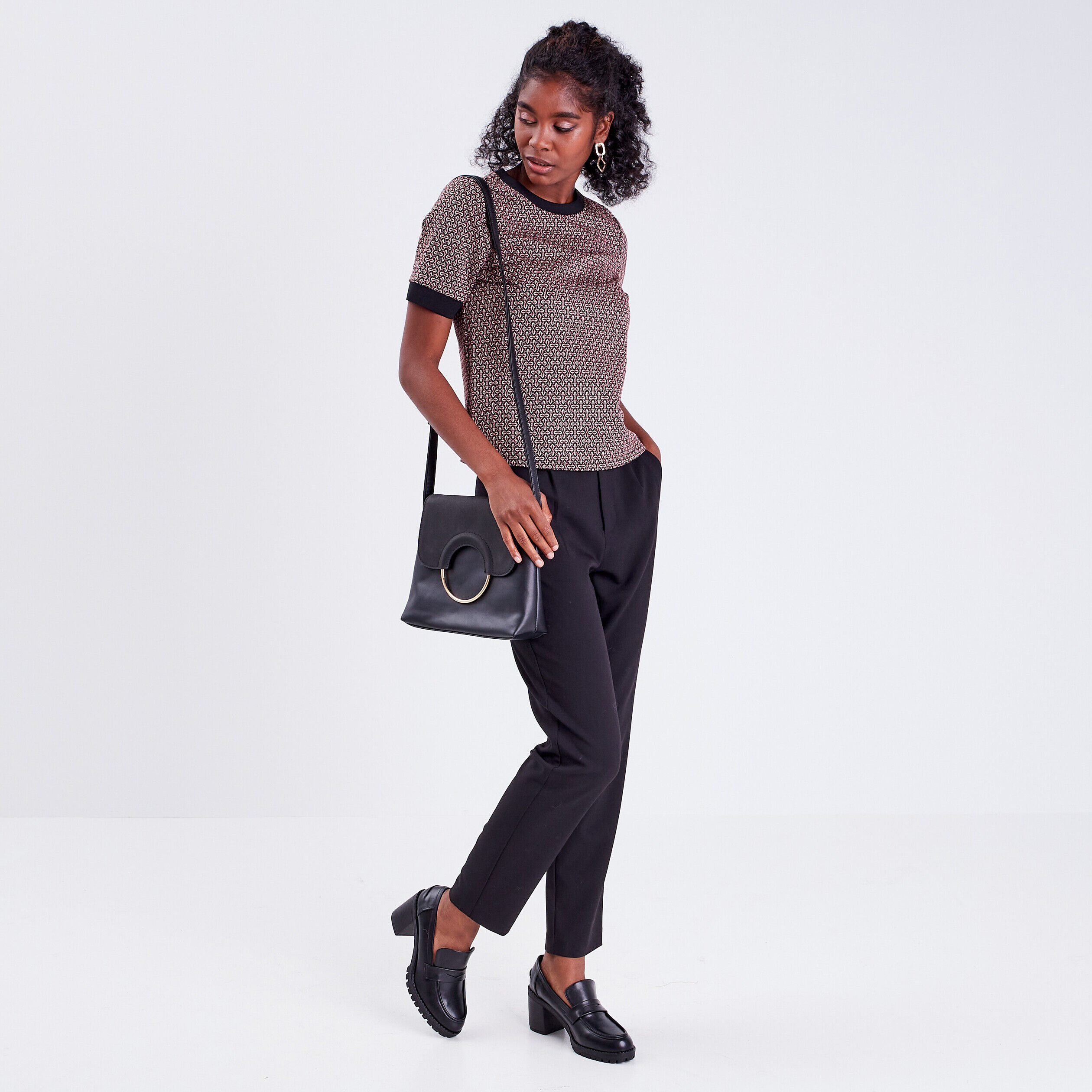 T-shirt manches courtes marron foncé femme | Cache Cache