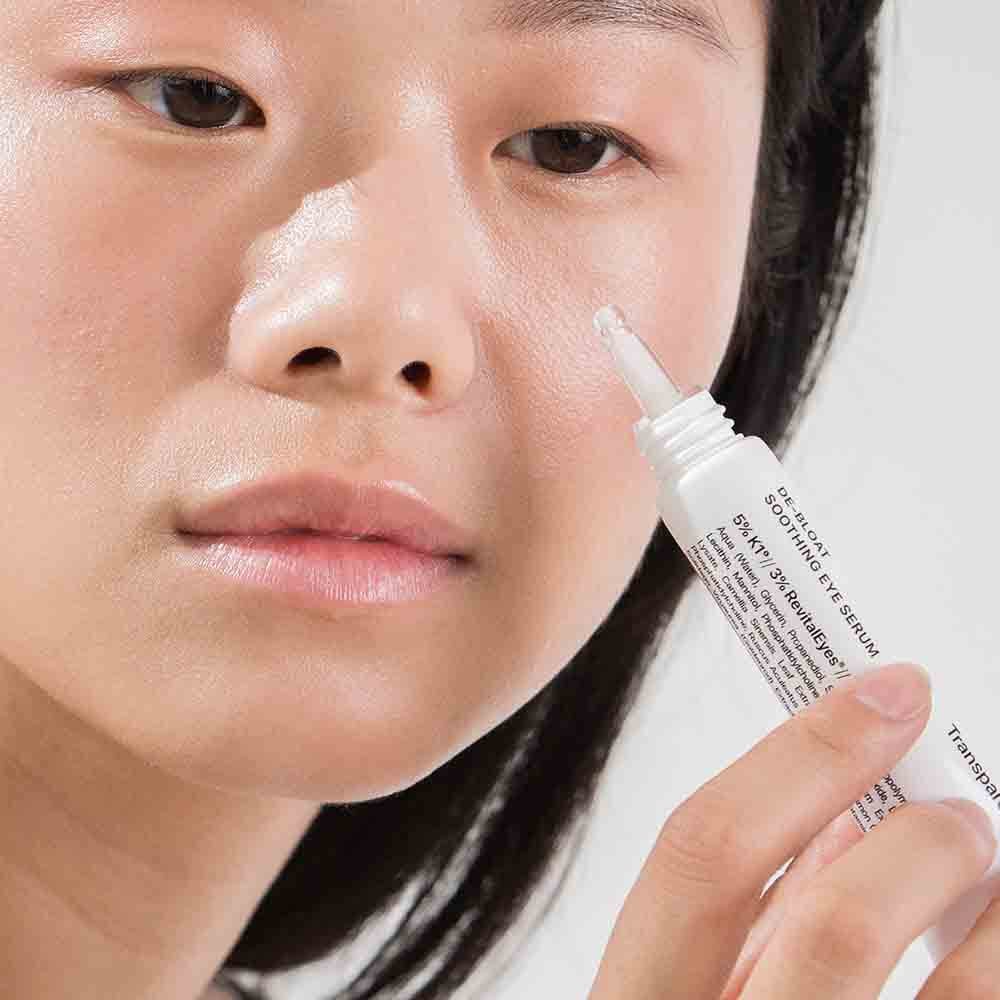 Transparent Lab Augenpflege De-Bloat Soothing Eye Serum - Augenserum für den Tag