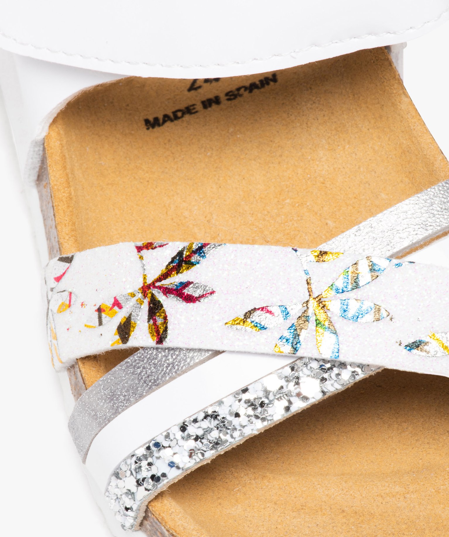 Sandales fille à motifs et à brides contrastées à paille... blanc | GEMO