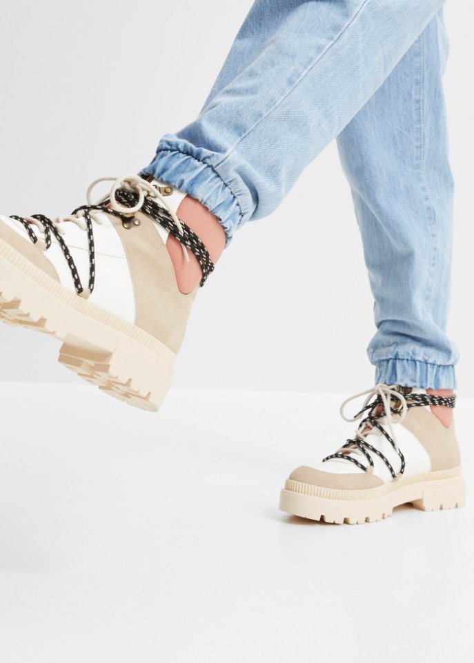 Cargo-Jeans mit Kettendetail