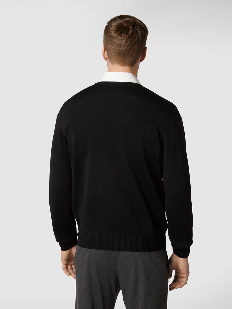 Pullover aus Schurwolle in schwarz