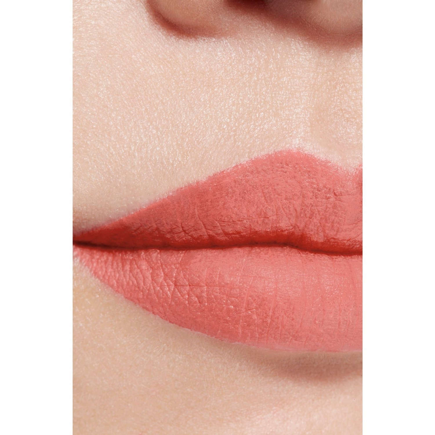 CHANEL LIQUID VELVET