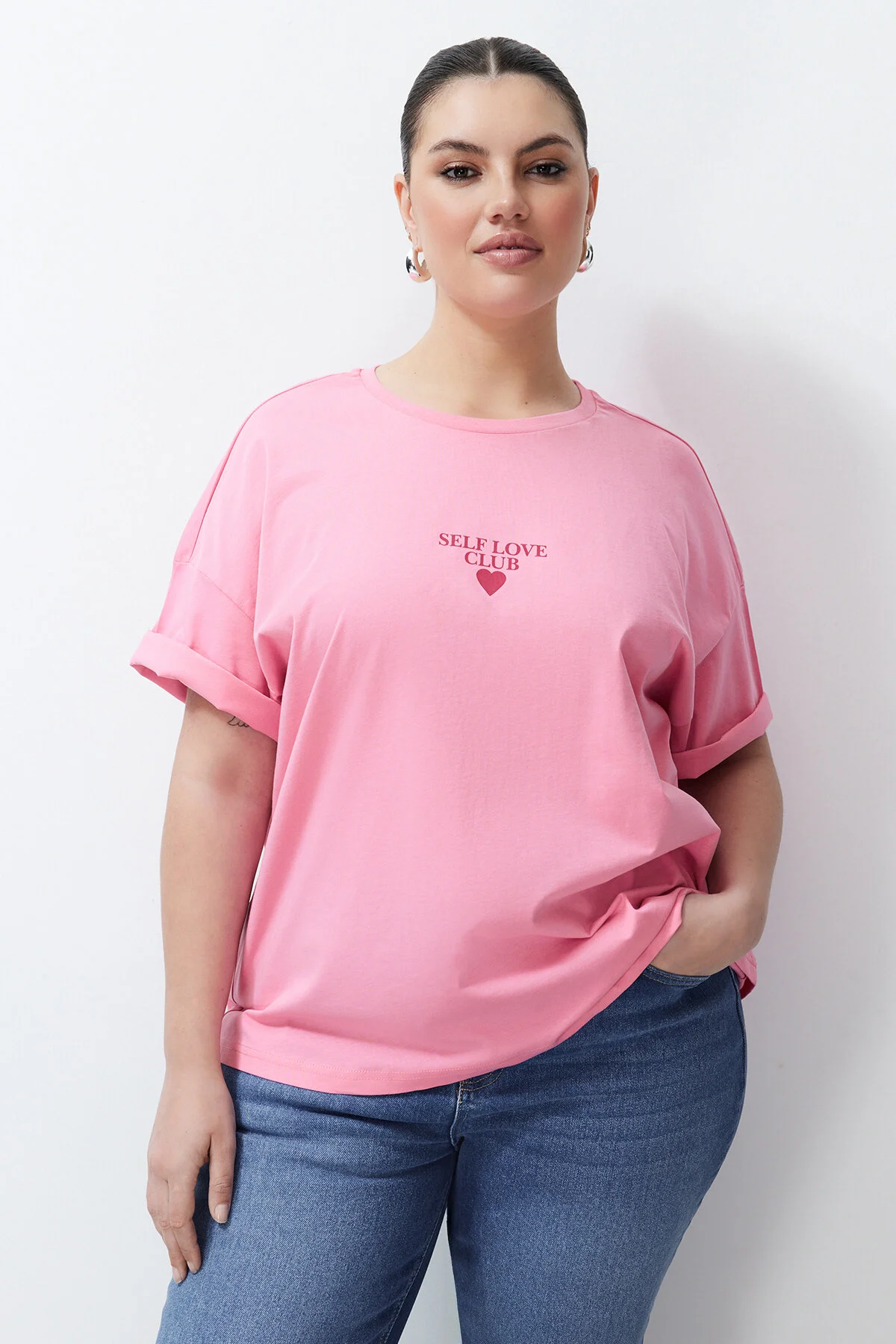 Trendyol Curve  Rosa bedrucktes Oversize-Strick-T-Shirt TBSSS24BF00011