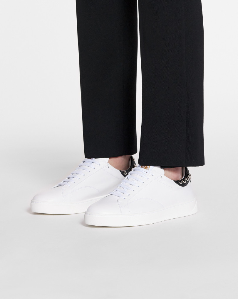 SNEAKERS DDB0 EN CUIR AVEC STUDS