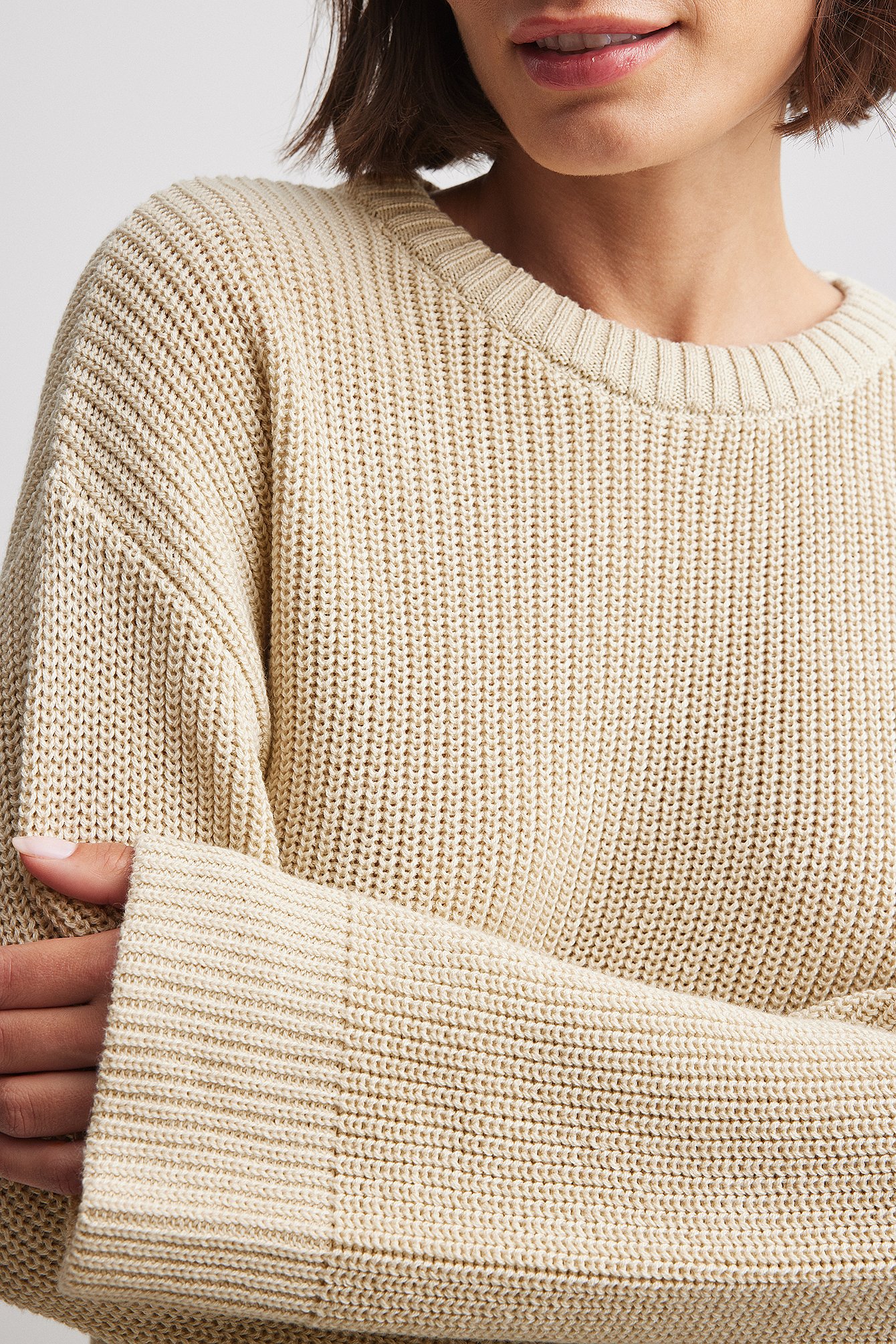 Rundhalsausschnitt Strickpullover