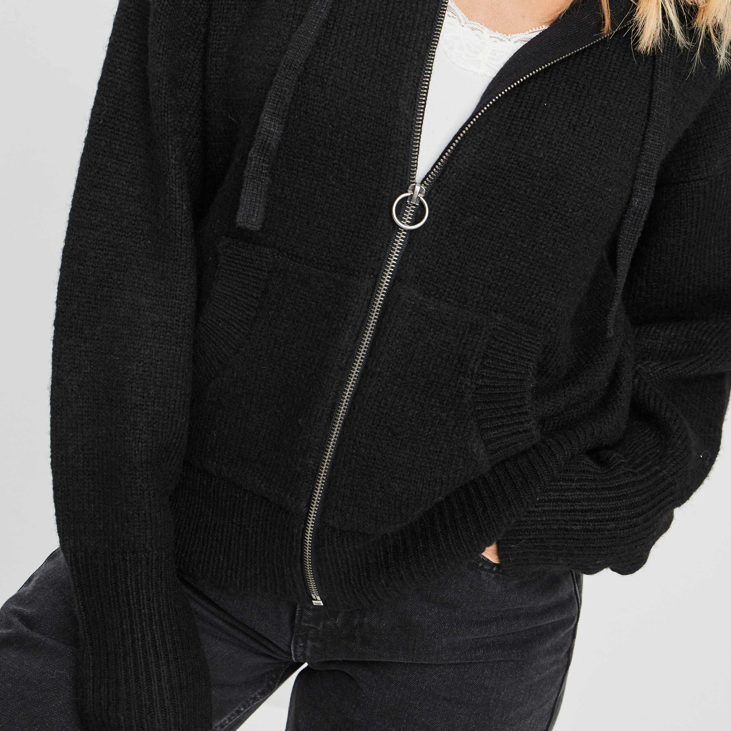 Gilet zippé à capuche noir femme | La Halle