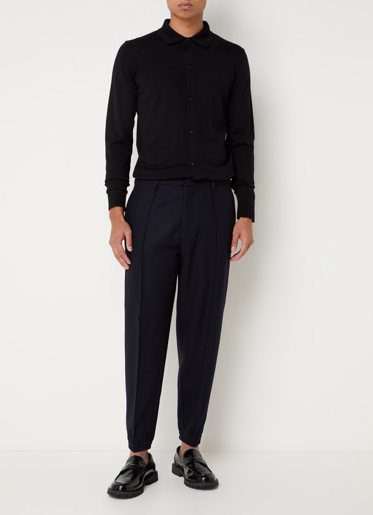Pantaloni Armani Exchange skinny fit din amestec de lână virgină, cu buzunare laterale.