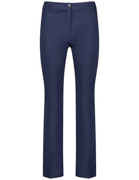 Schlichte Chino mit Saumschlitzen