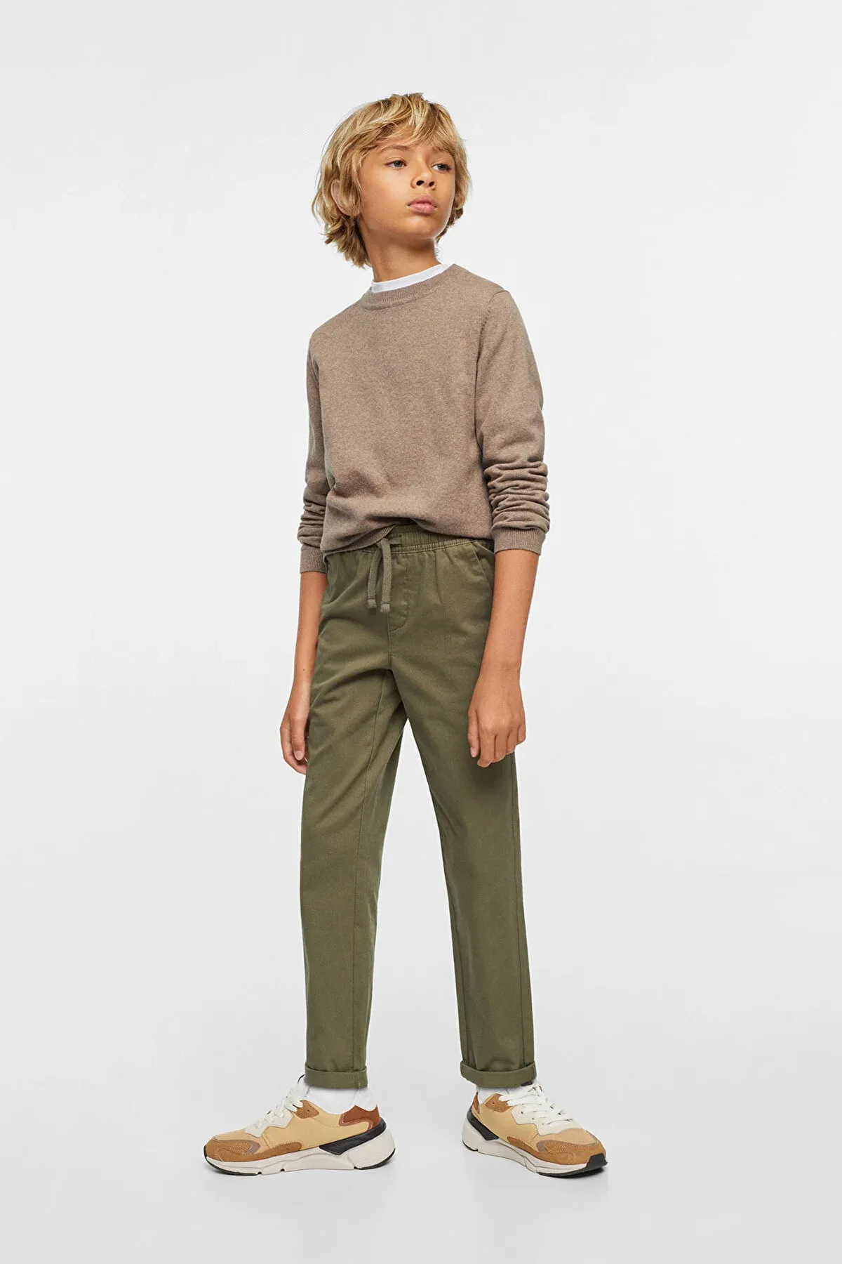 MANGO Kids  Dunkle Khaki-Hose für Jungen