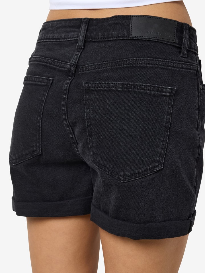 Noisy may Damen Jeans Shorts mit umgeschlagenem Saum in Schwarz günstig kaufen