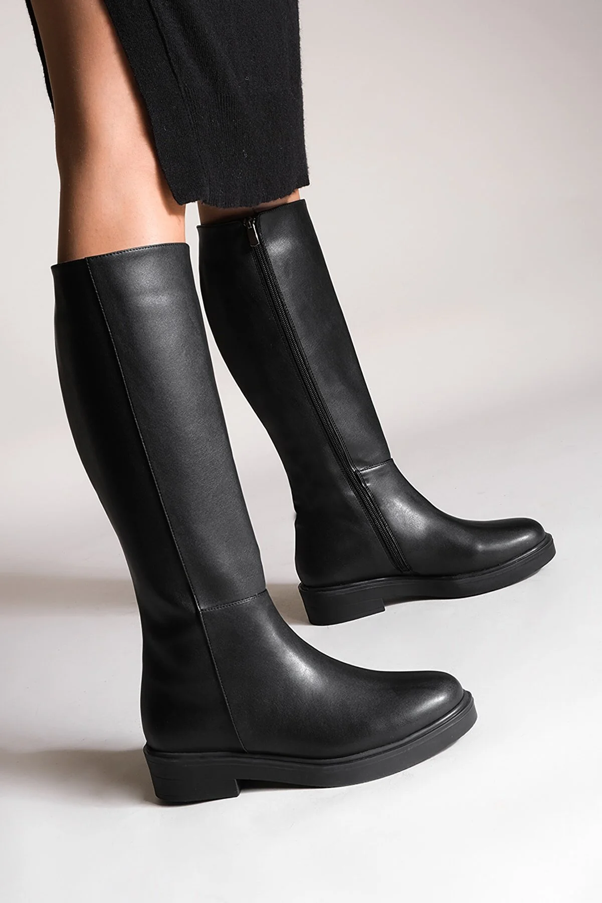 Marjin  Damen-Tagesstiefel über dem Knie mit Reißverschluss Yobin Schwarz