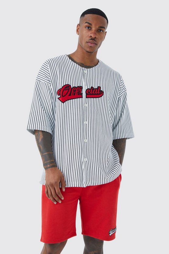 Oversize Baseball-Hemd & Shorts mit Nadelstreifen