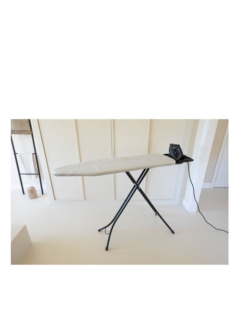 Brabantia Bügelbrett B mit Bügeleisenhalter 124 x 38 cm