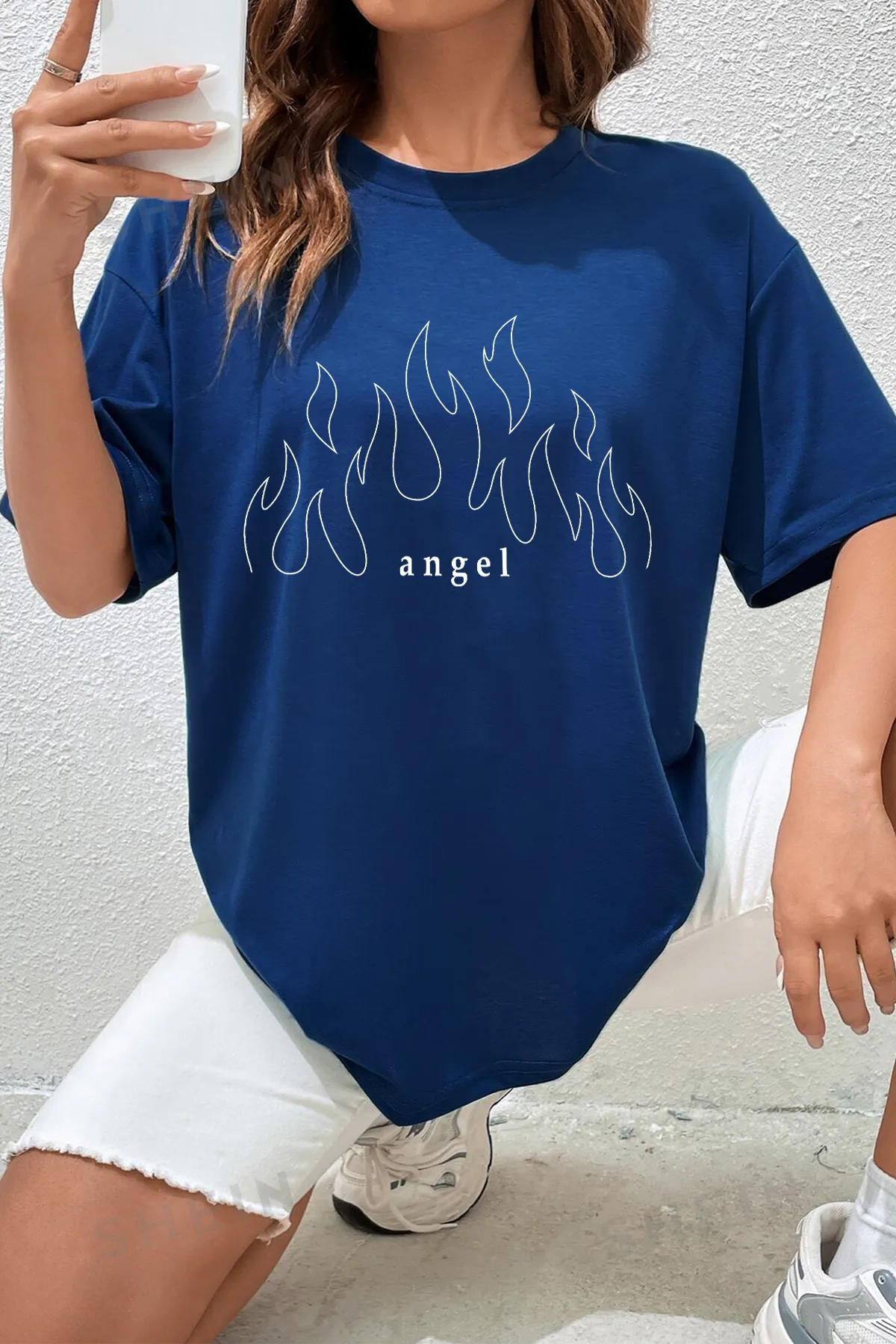 uyguntarz  T-Shirt mit grünem Engel-Print