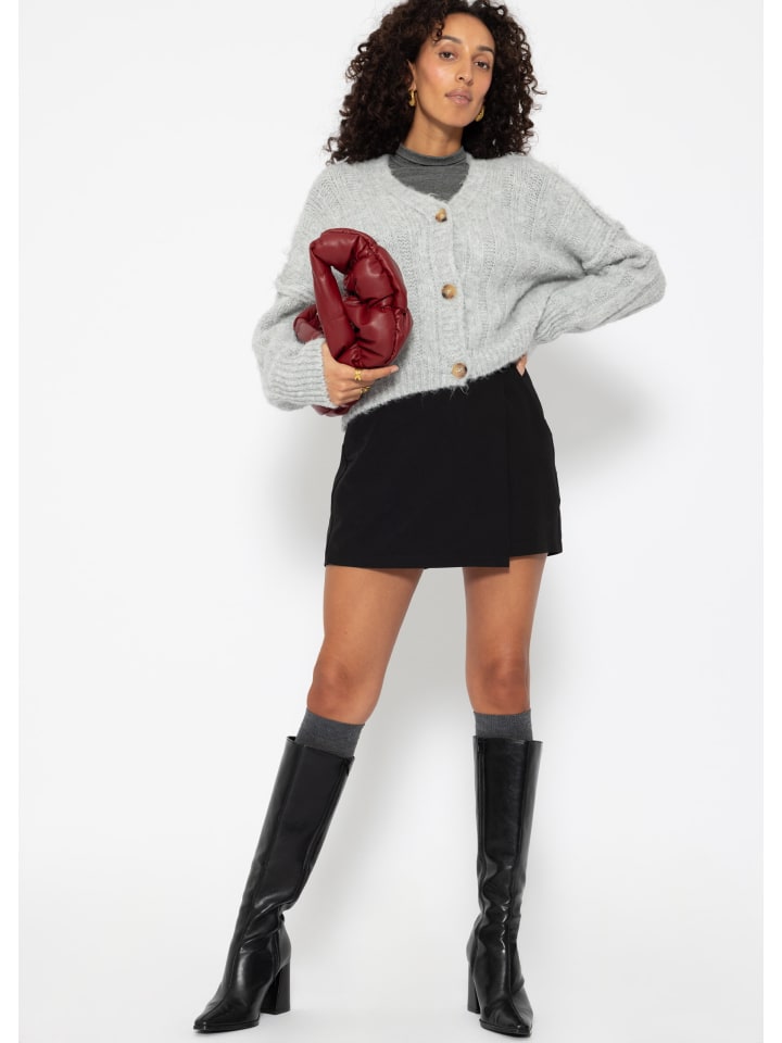 SASSYCLASSY Hosenrock in Schwarz günstig kaufen
