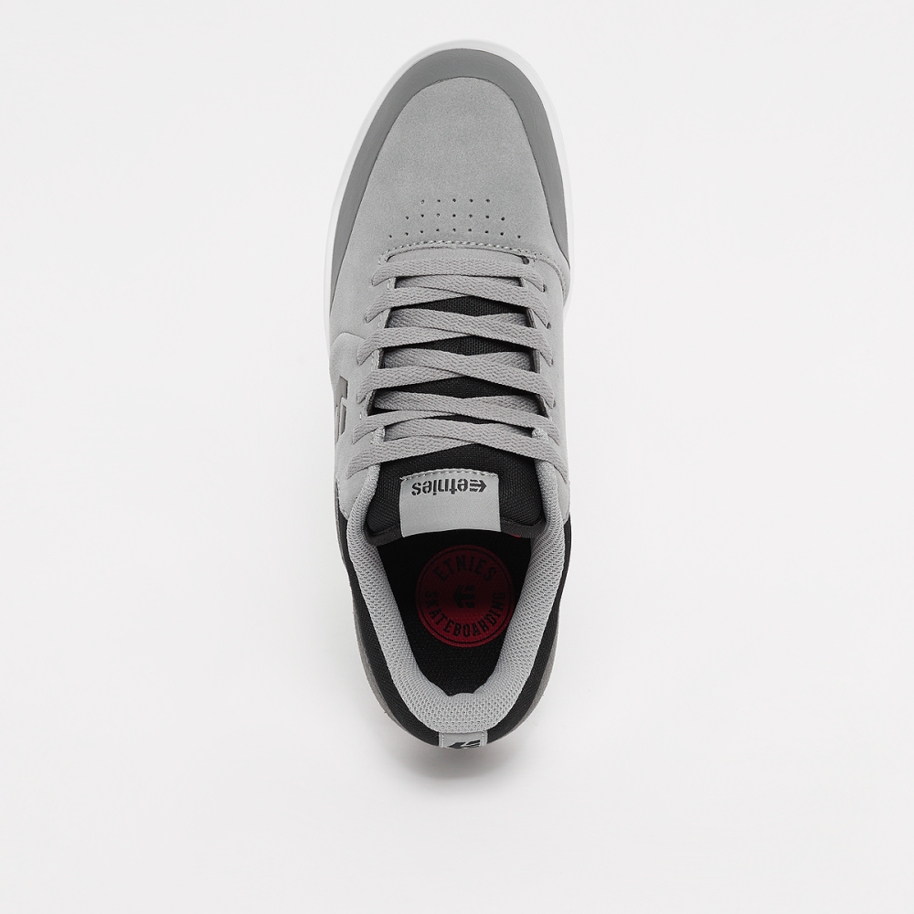 Etnies Marana 4101000403 035 / grau