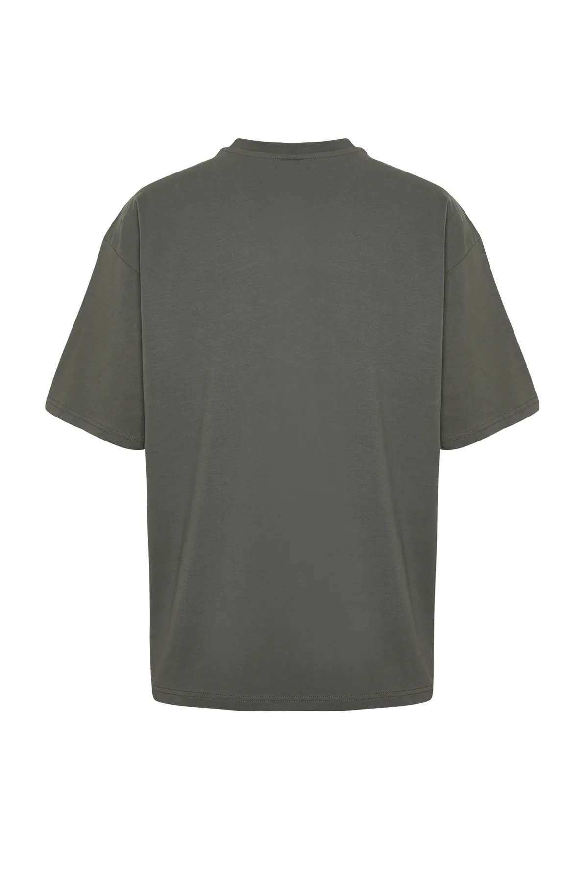 Trendyol Collection  Anthrazitfarbenes, übergroßes/weit geschnittenes, kurzärmliges, landschaftlich besticktes T-Shirt aus 100 % Baumwolle TMNSS23TS00243