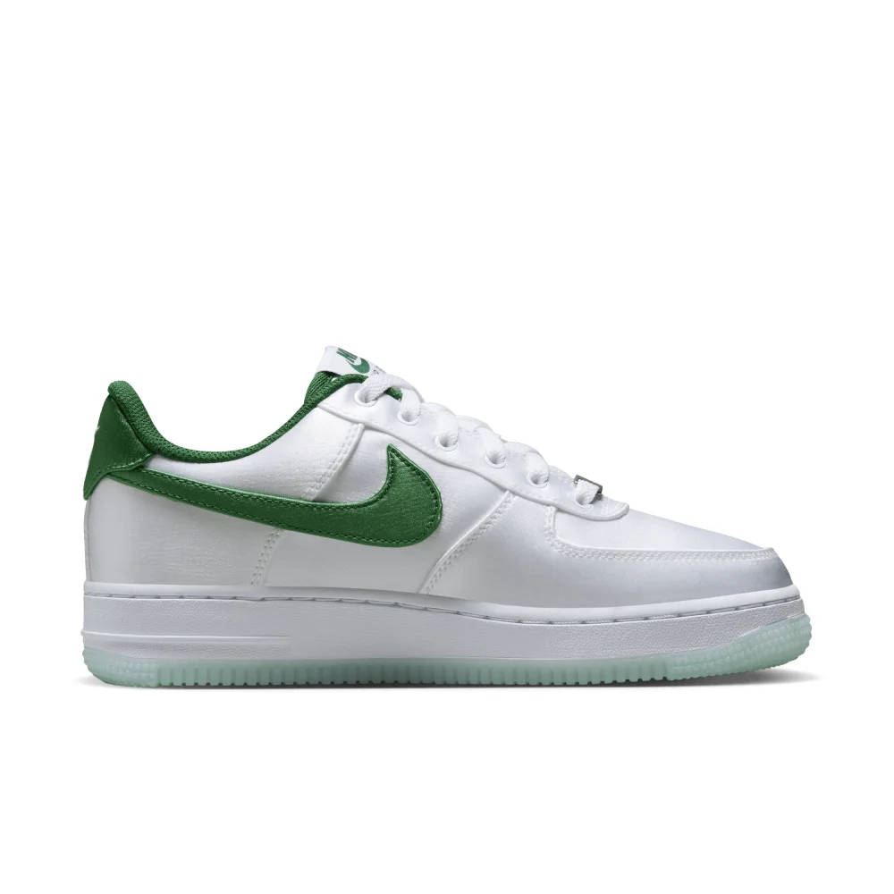 Nike Air Force 1 07 DX6541-101 / weiss