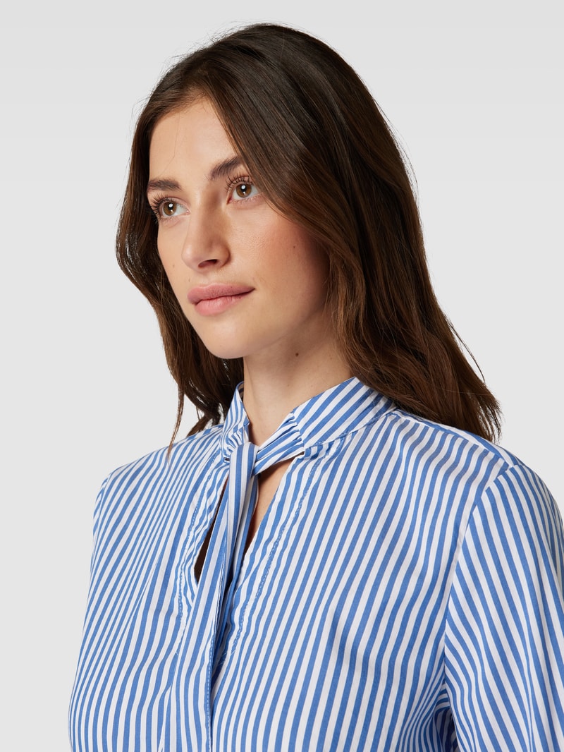 Bluse mit Streifenmuster in hellblau