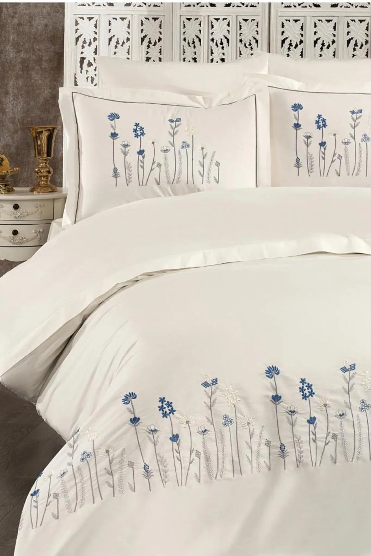 Çeyiz Diyarı  Seidenbesticktes Doppelbett-Bettbezug-Set, Creme – Blau
