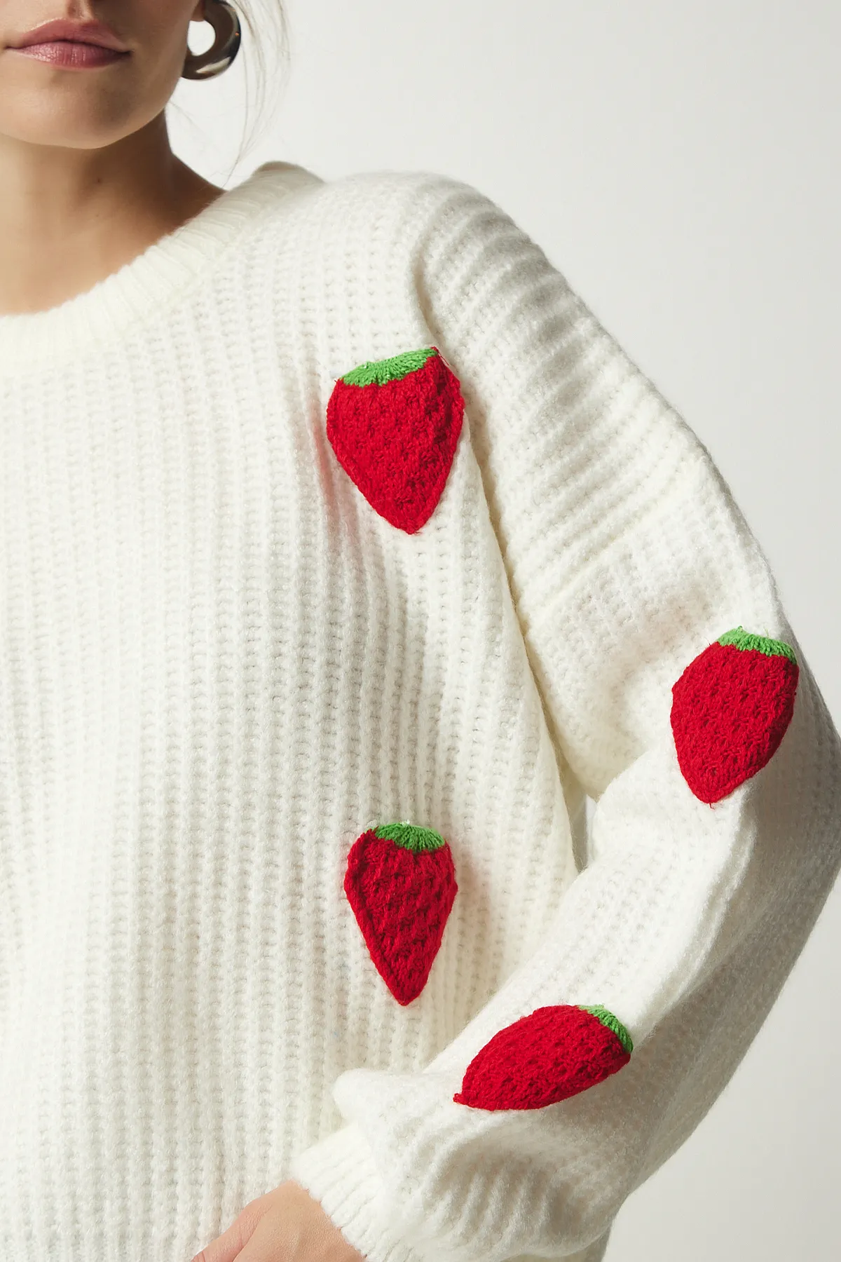 Happiness İstanbul  Damen-Strickpullover mit Erdbeerstruktur in Knochenform PF00022