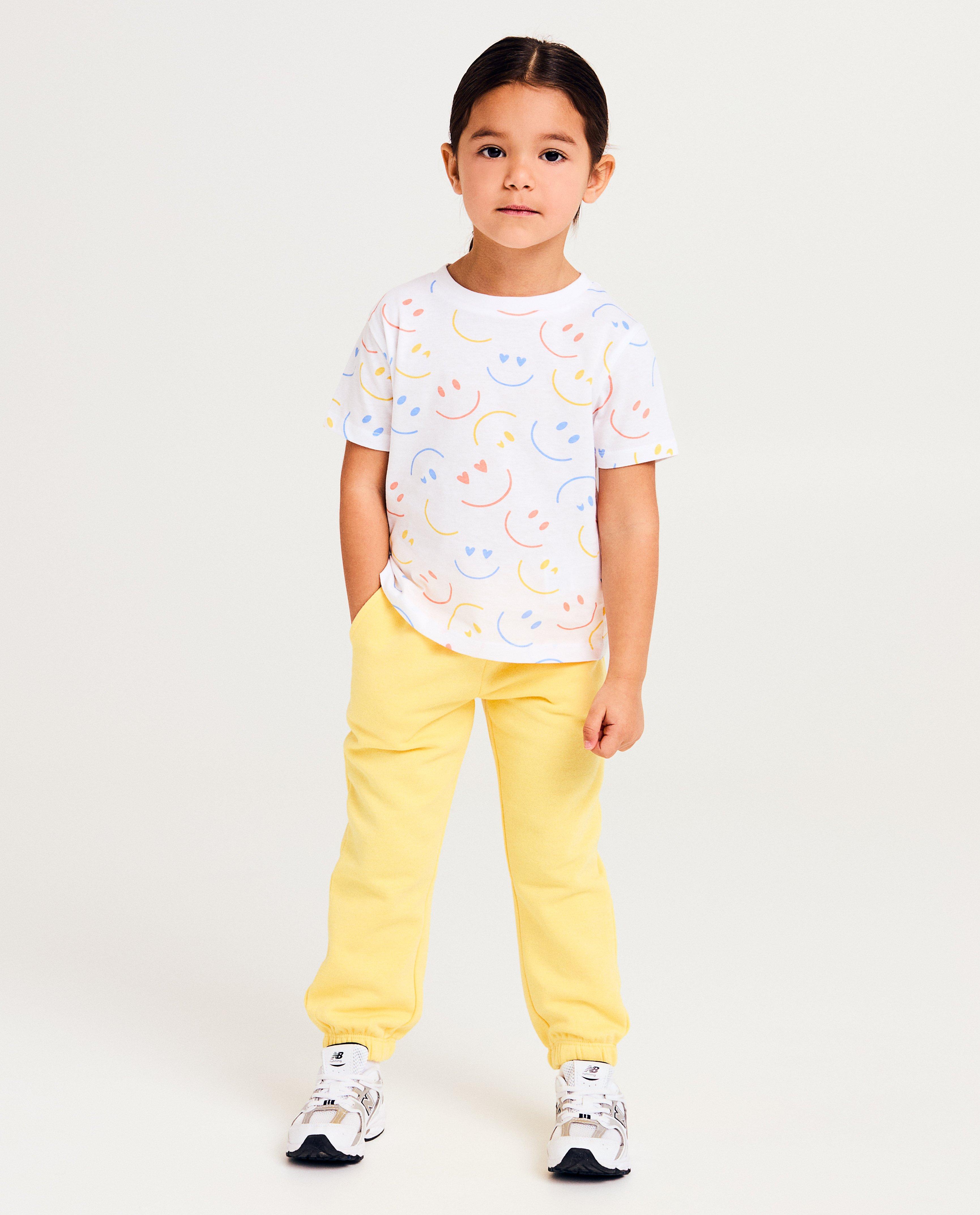Tricou Besties cu imprimeu zâmbitor alb