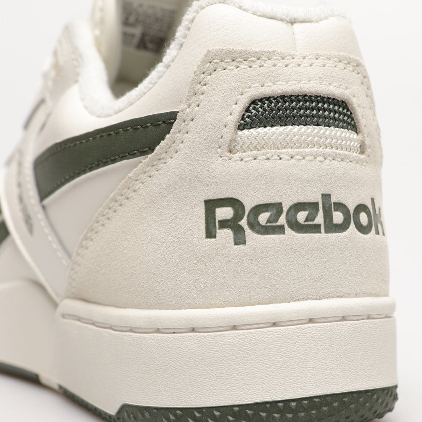 REEBOK BB 4000 II Weiß